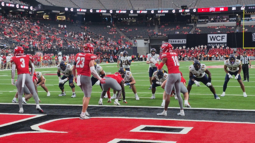 Bears Continue To Struggle in 39-31 Loss to UNLV